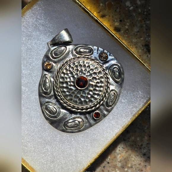 Jewelry - Vintage Silver Rhinestone Pendant